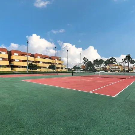 Furadouro Villa, Pool, Tennis And Garden Ovar